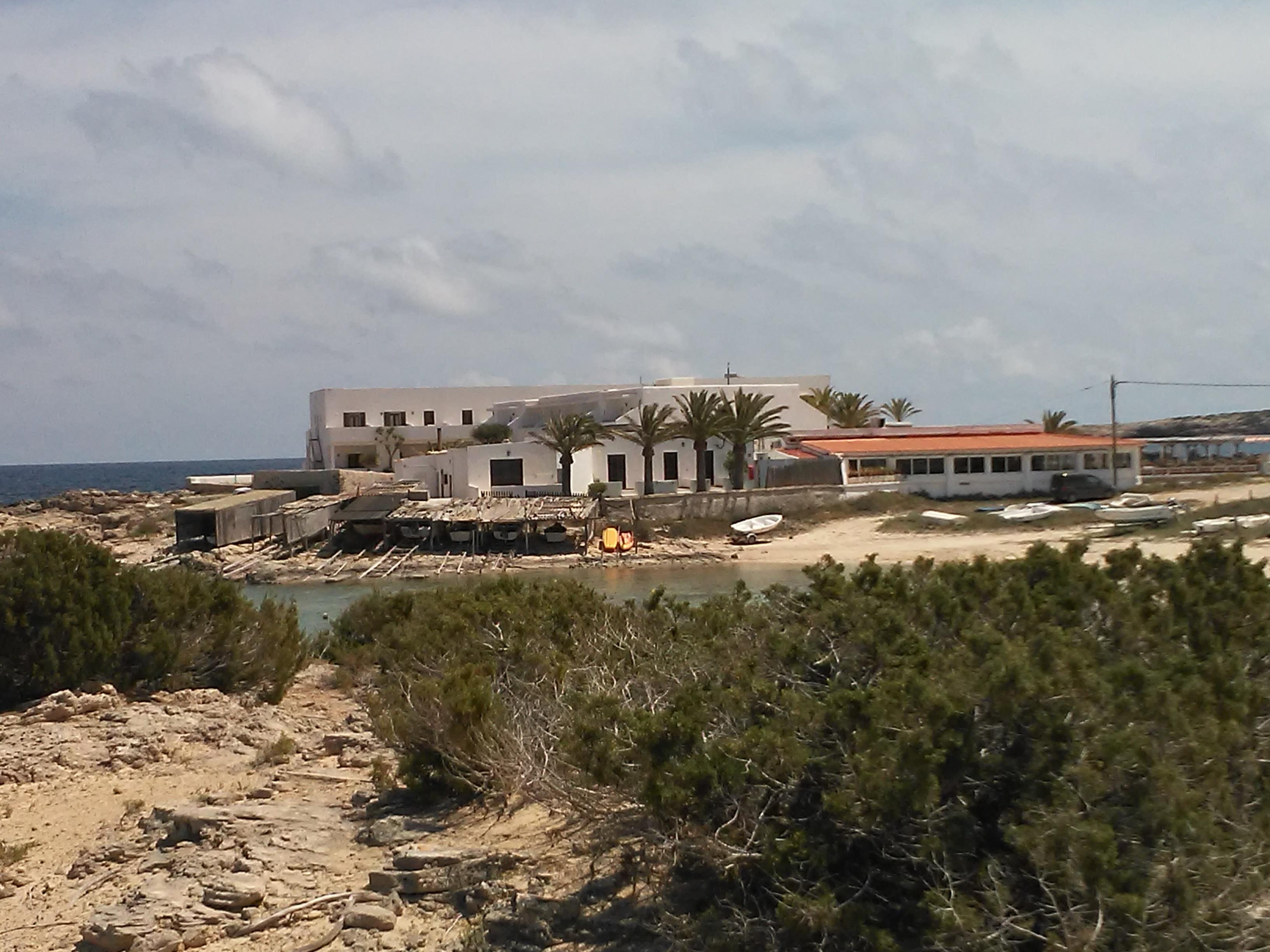 Hotel Roca Bella Es Pujols Exteriör bild